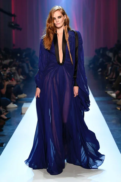 Look 53